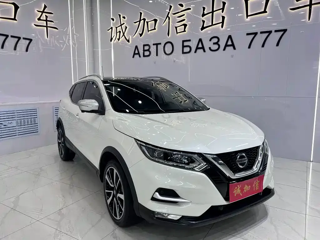 Nissan Qashqai — фото 10