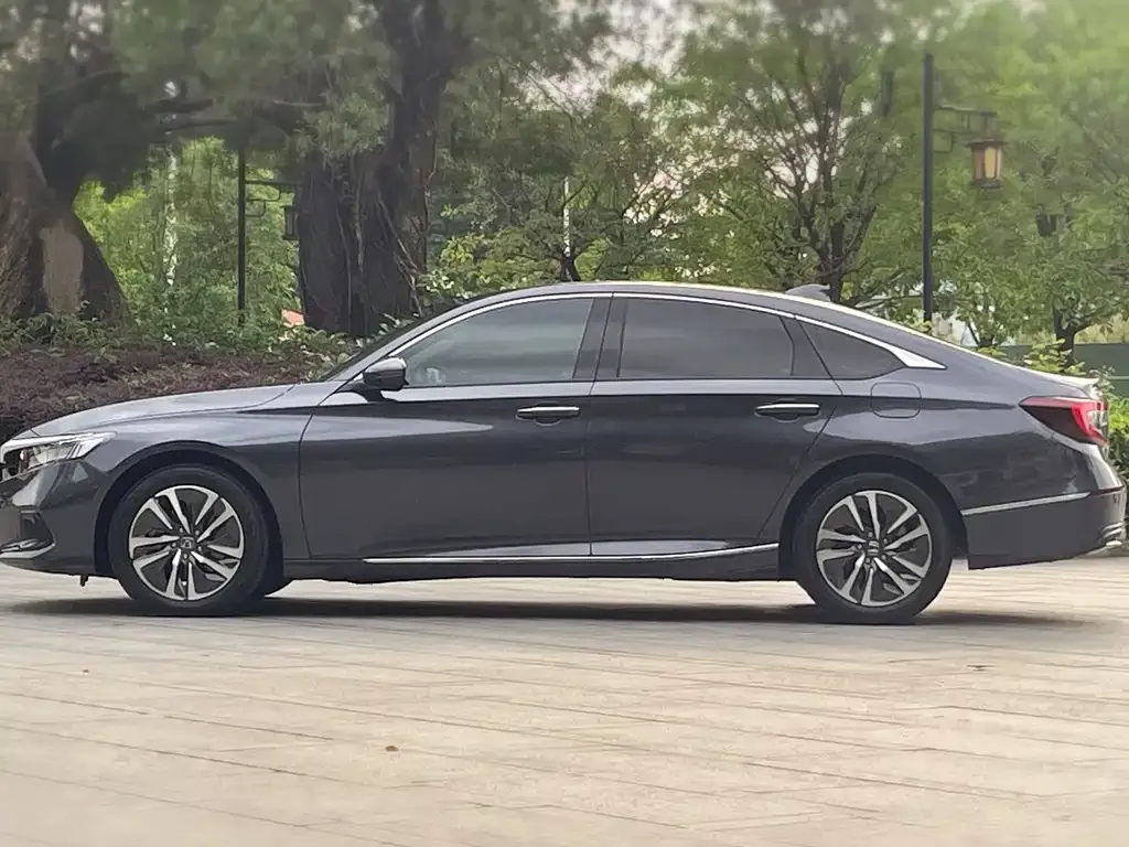 Honda Accord — фото 4