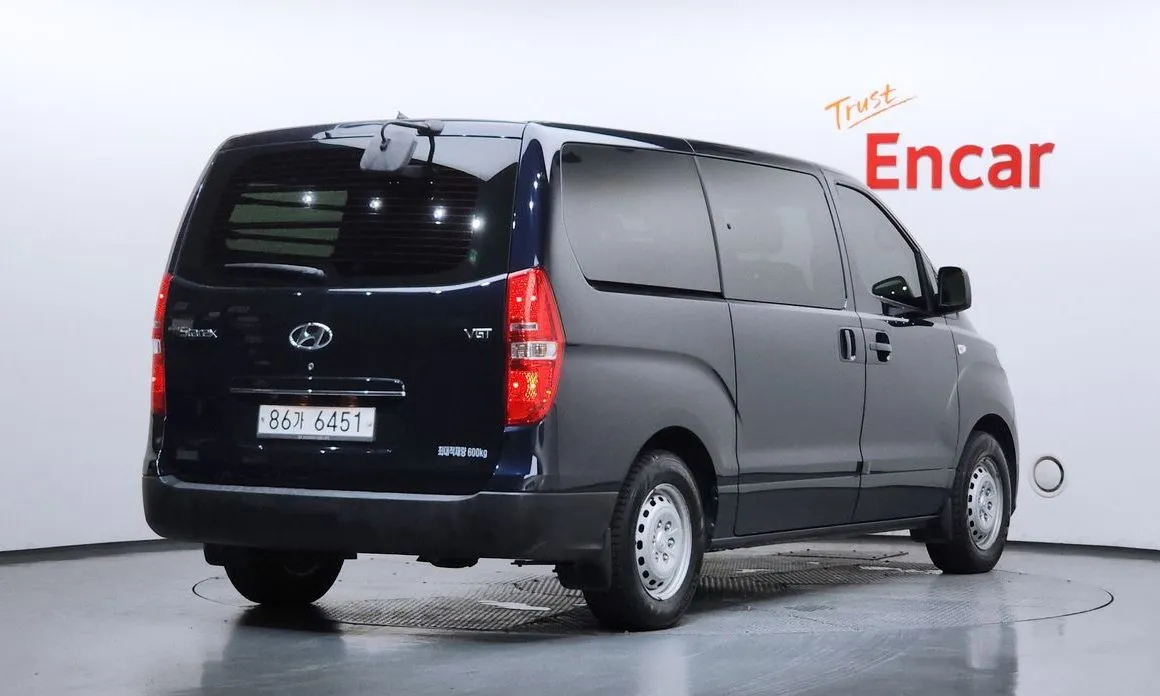 Hyundai Starex — фото 2