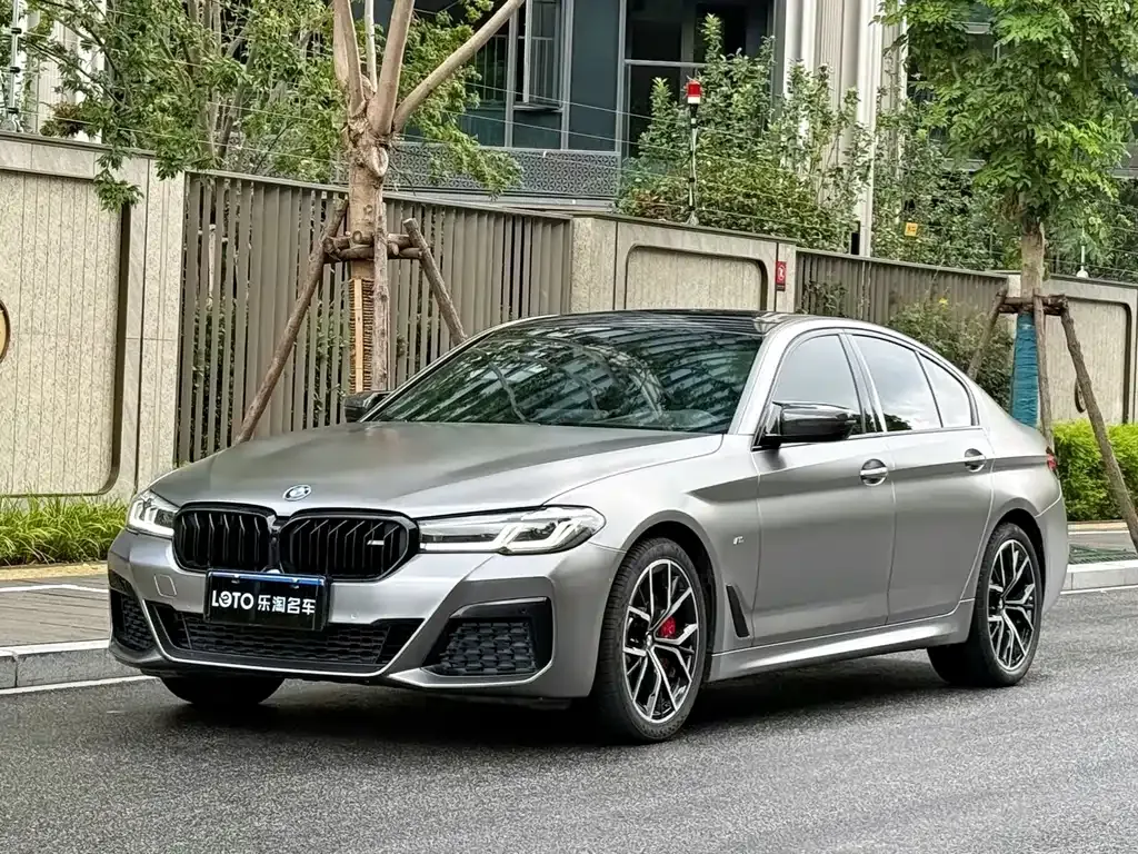 BMW 5 Series (Import) — фото 1