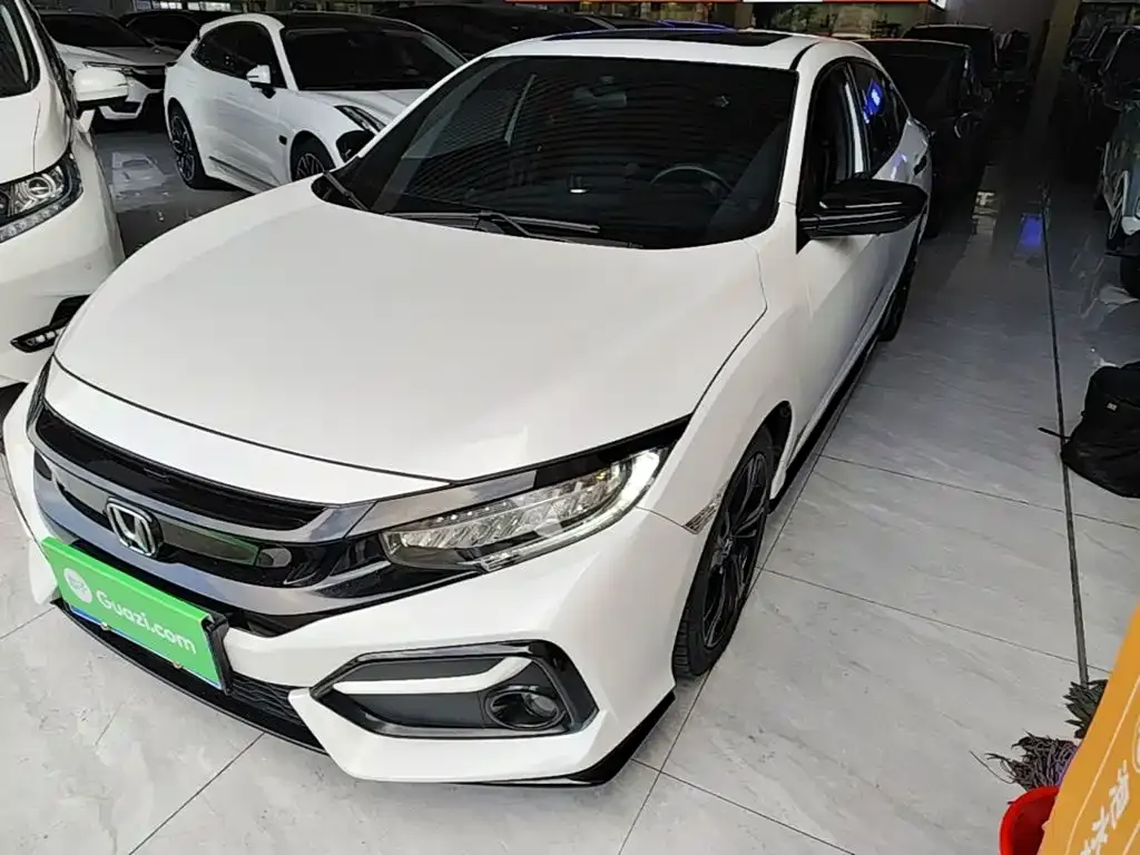 Honda Civic — фото 1