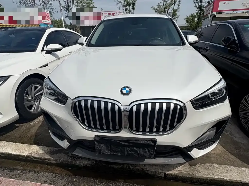 BMW X1 — фото 10