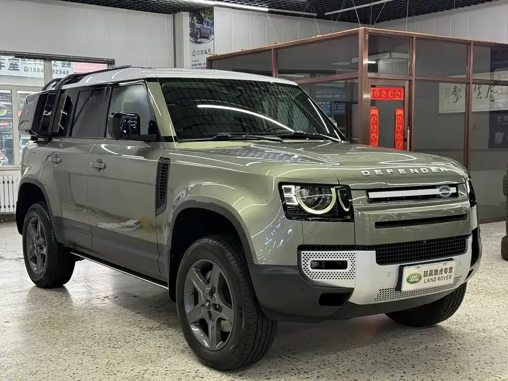 Land Rover Defender — фото 10