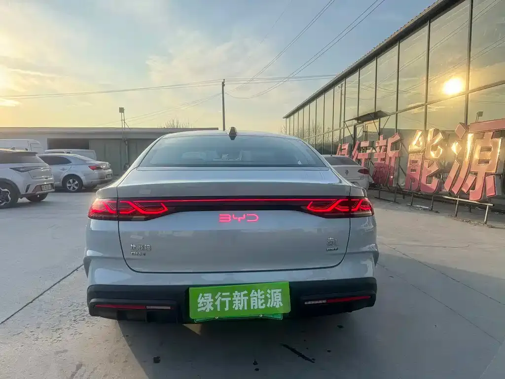BYD Qin L — фото 5