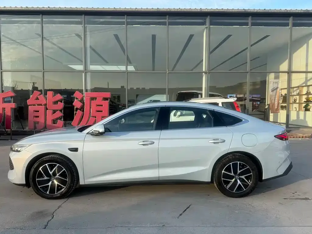 BYD Qin L — фото 7