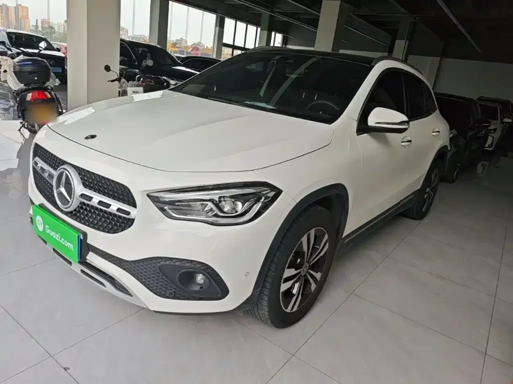 Mercedes-Benz GLA — фото 1