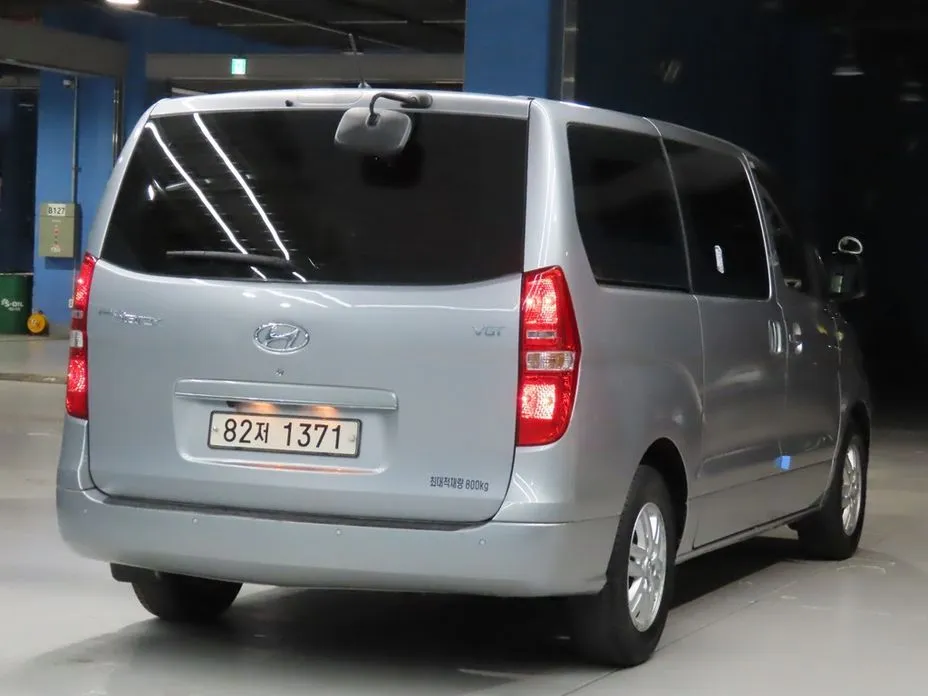 Hyundai Starex — фото 6