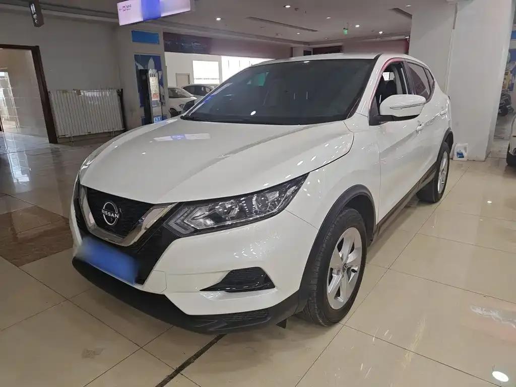 Nissan Qashqai — фото 8