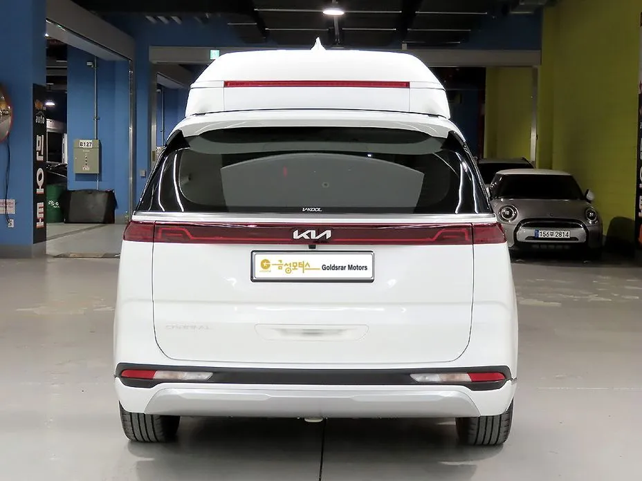 Kia Carnival — фото 2
