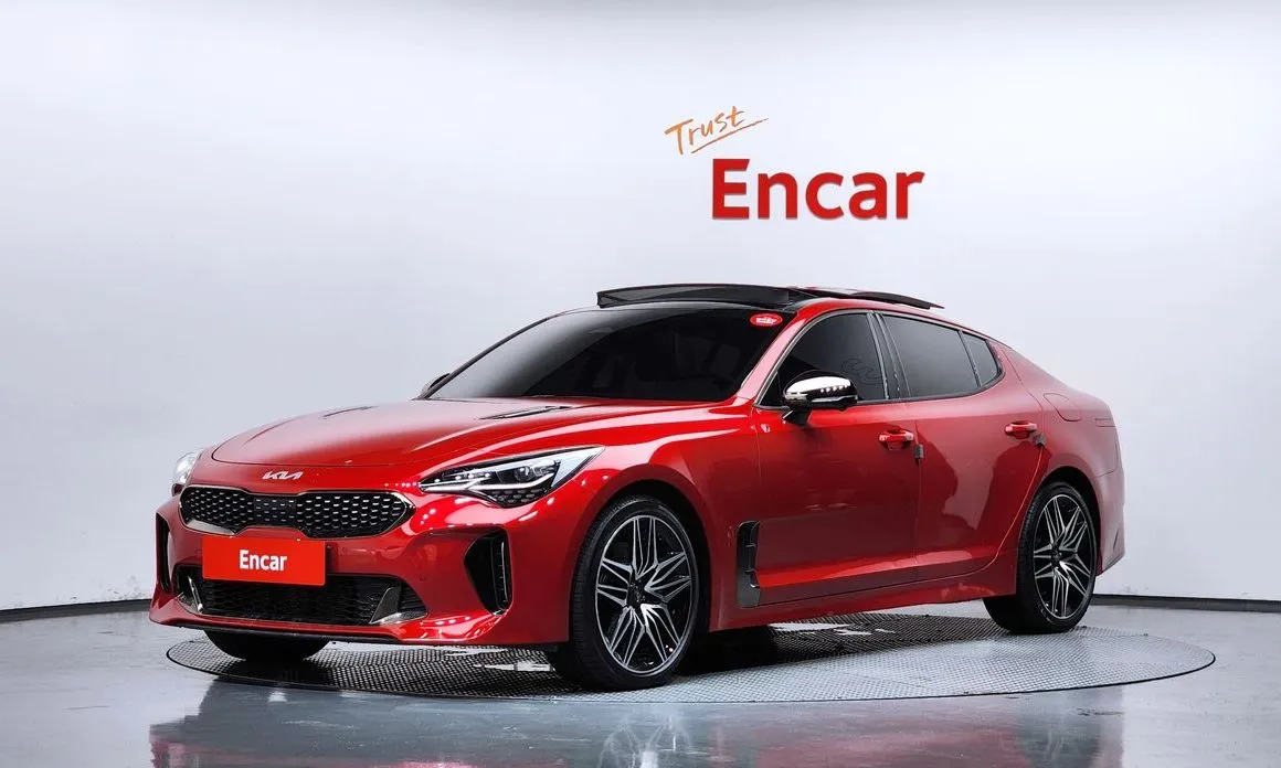 Kia Stinger — фото 1