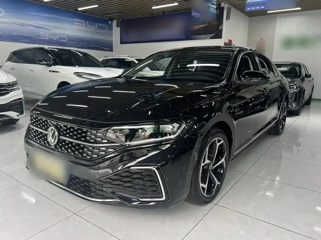 Volkswagen Passat — фото 9