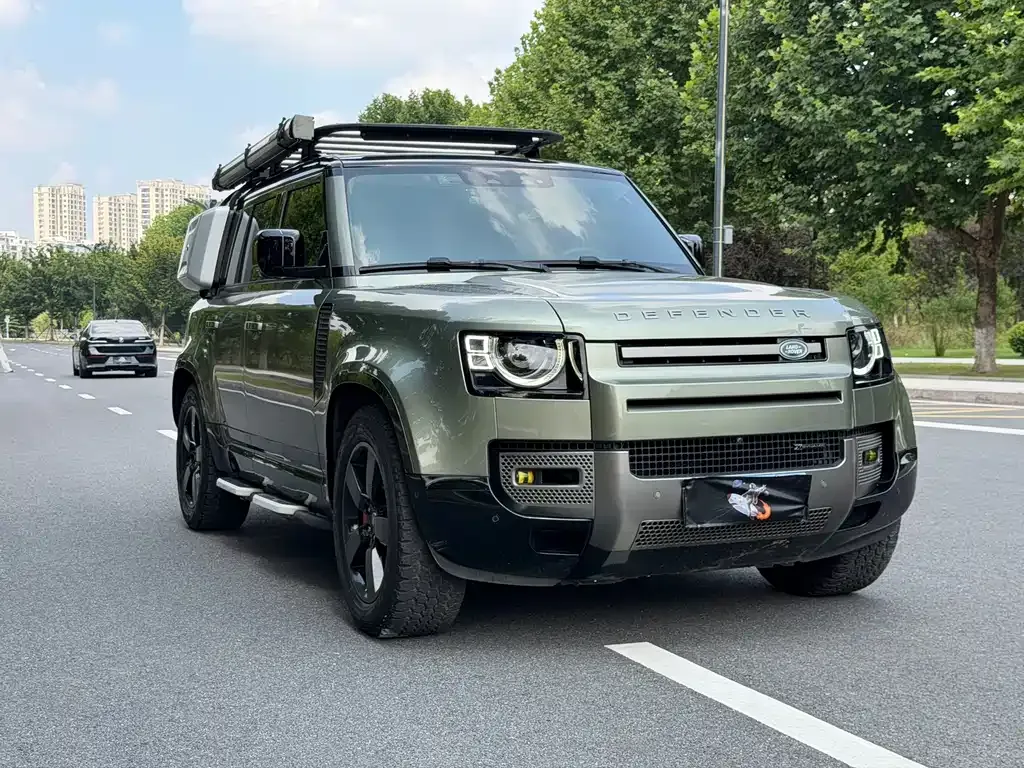 Land Rover Defender — фото 10