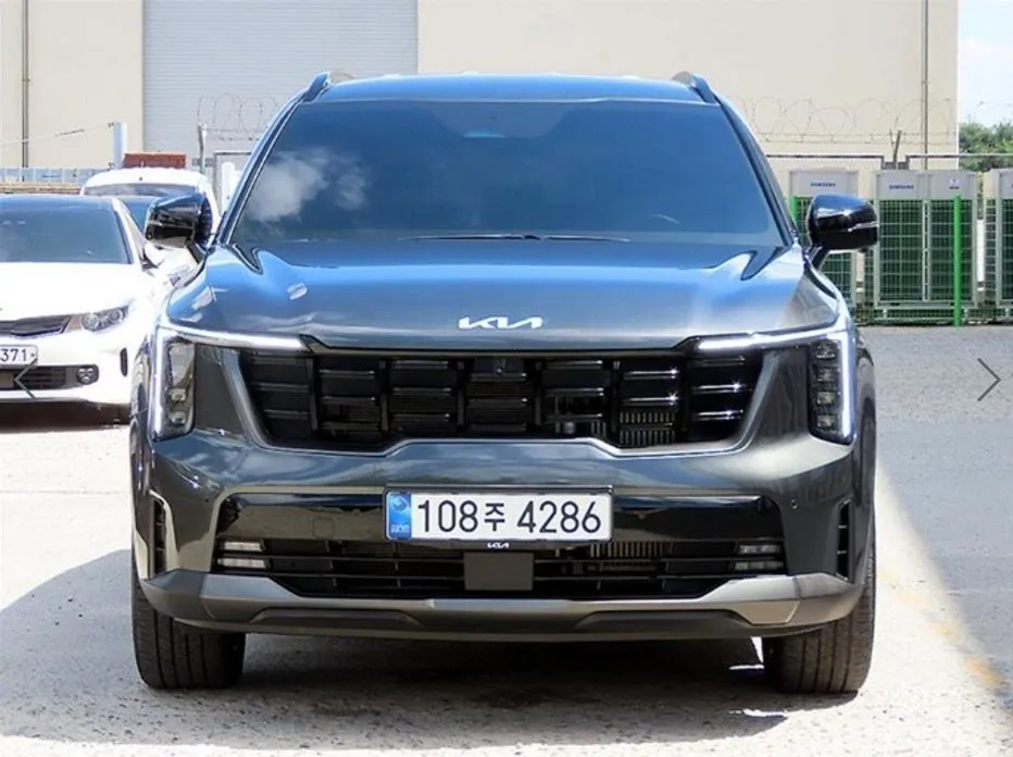 Kia Sorento — фото 1