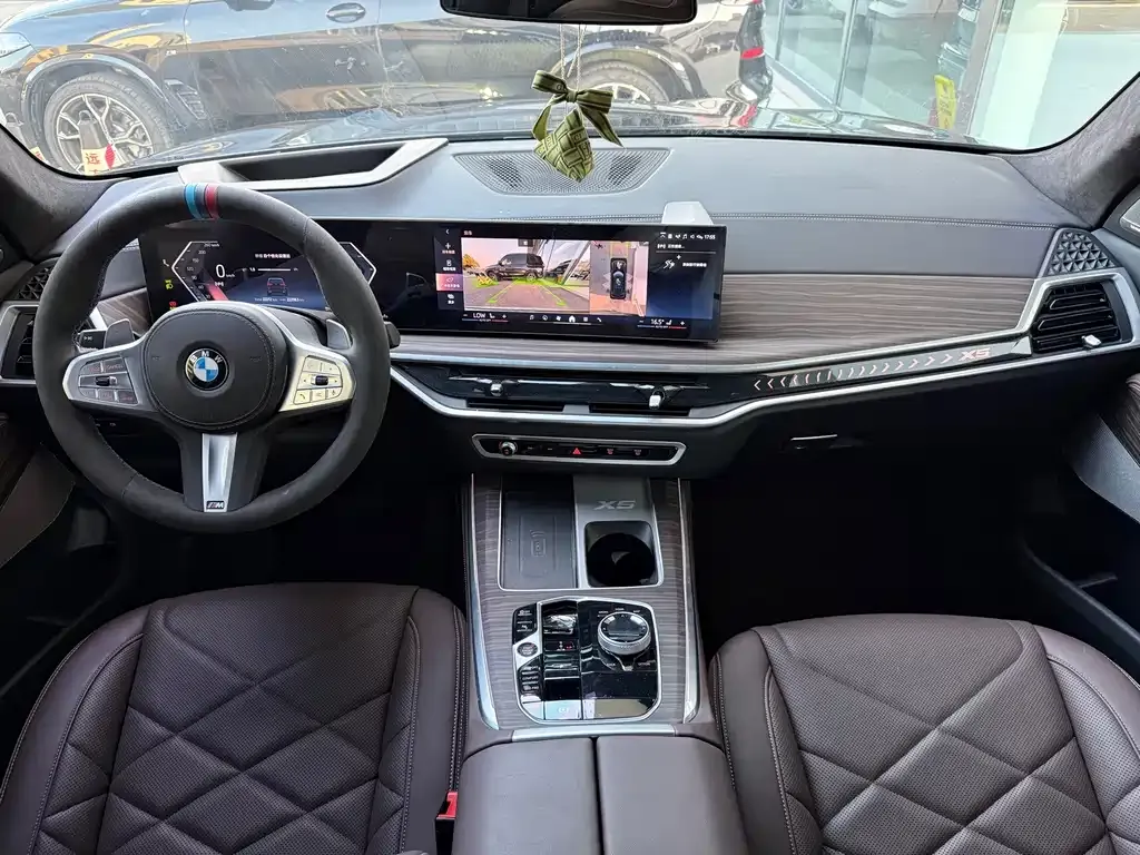 BMW X5 — фото 2