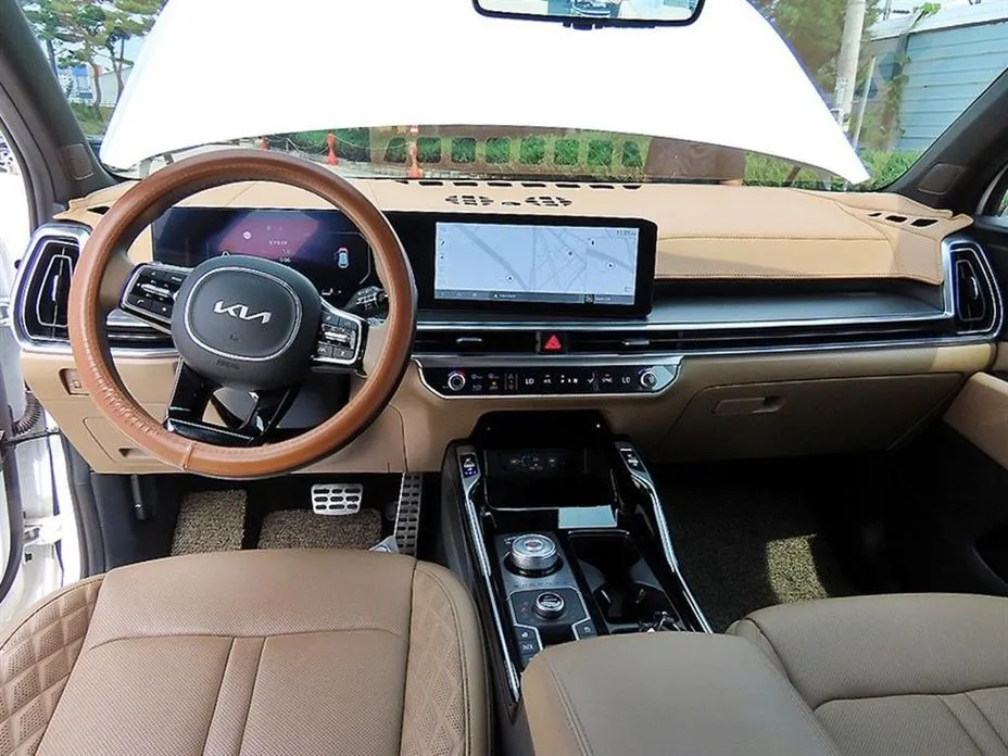 Kia Sorento — фото 9