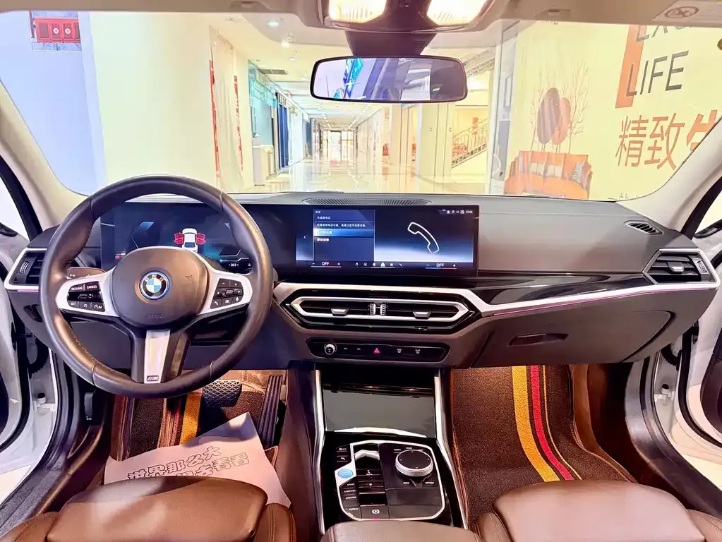 BMW i3 — фото 7