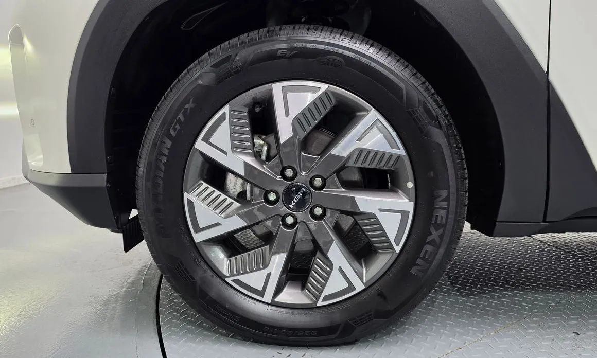 KG Mobility (Ssangyong) Torres — фото 7