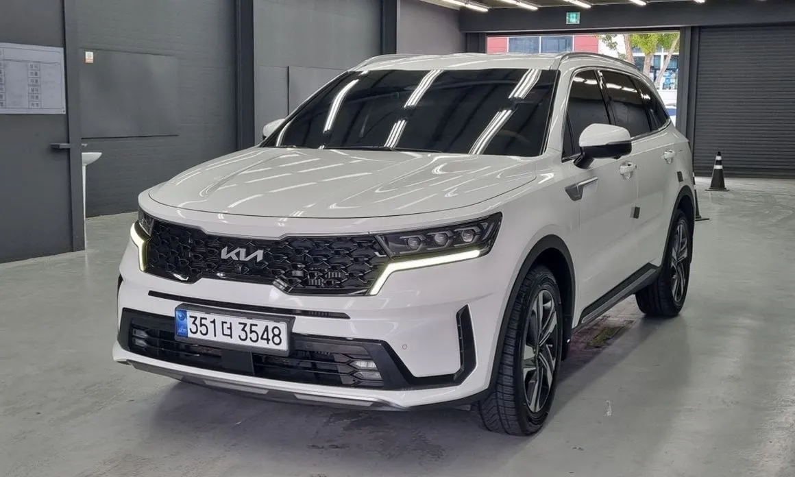 Kia Sorento — фото 1