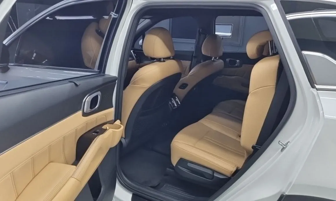 Kia Sorento — фото 10