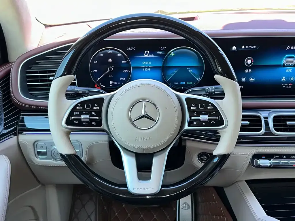 Mercedes-Benz GLS — фото 8