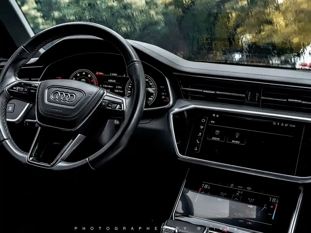 Audi A6L — фото 7