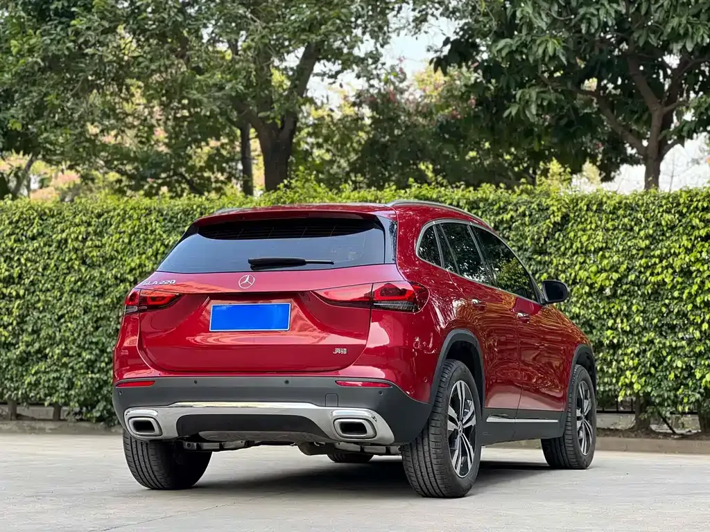 Mercedes-Benz GLA — фото 6