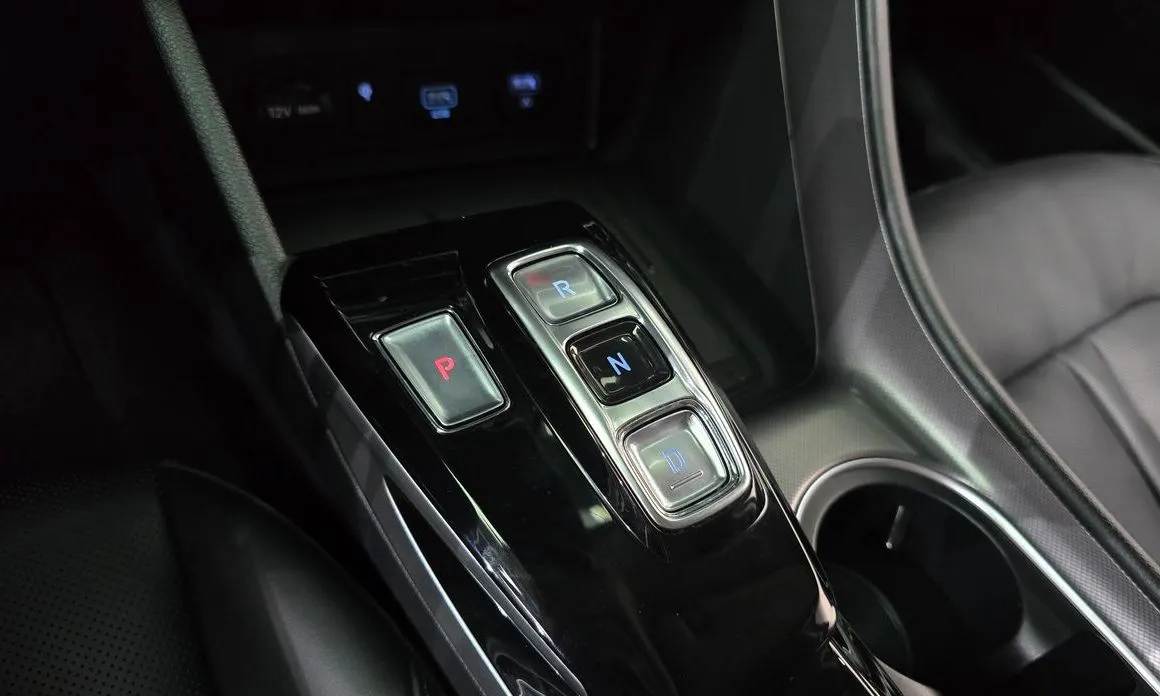 Hyundai Sonata — фото 5