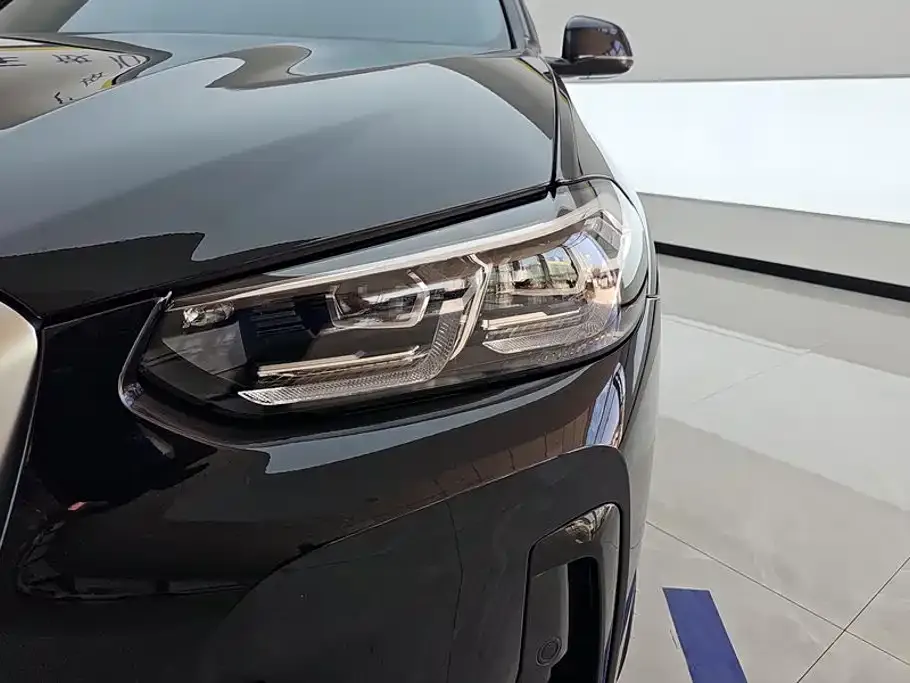 BMW iX3 — фото 2