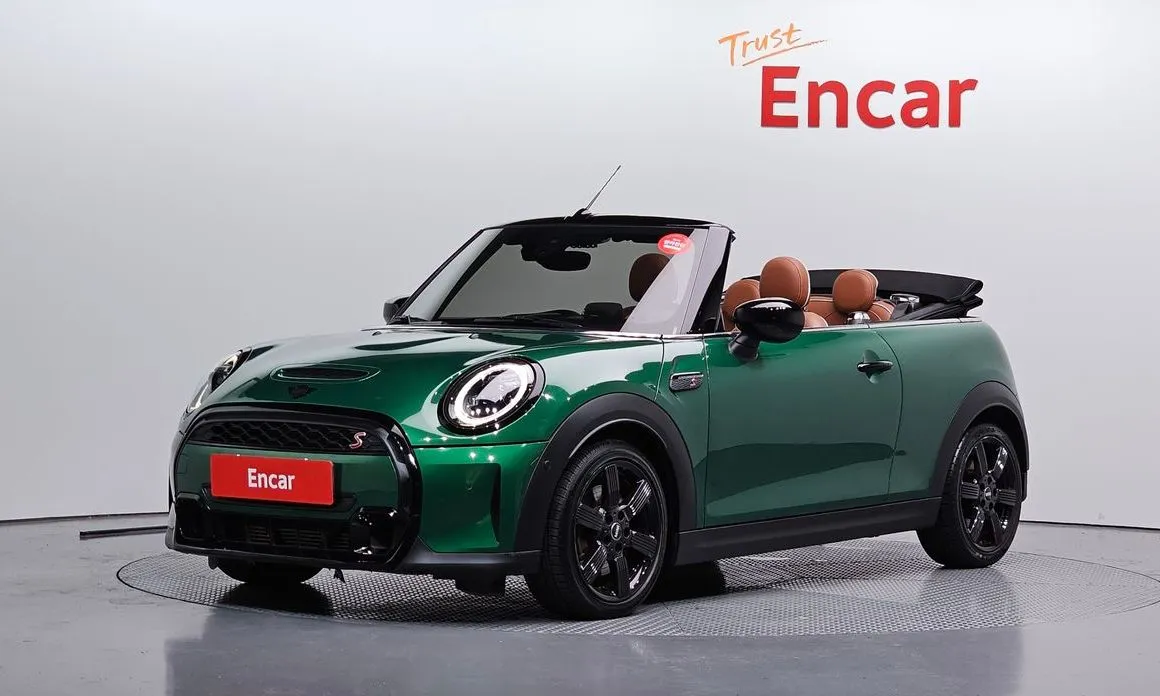 Mini Cooper Convertible — фото 1