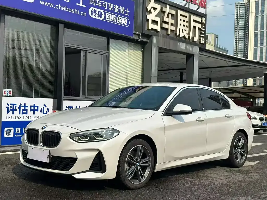 BMW 1 Series — фото 1