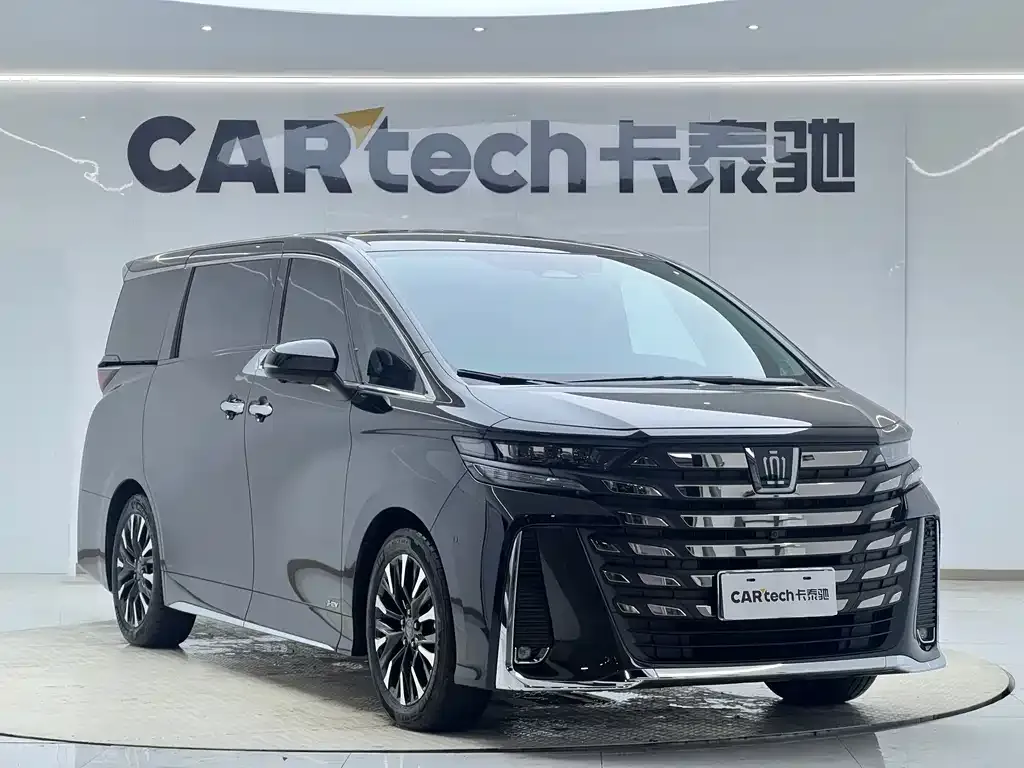 Toyota Vellfire — фото 3