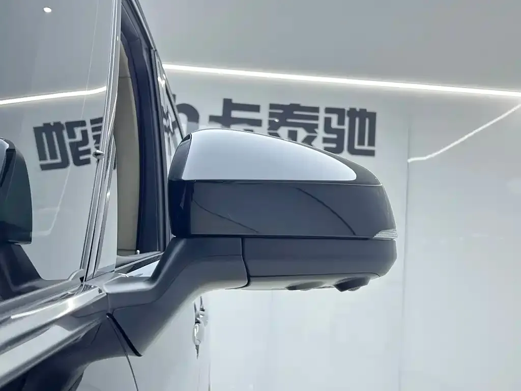 Toyota Vellfire — фото 5