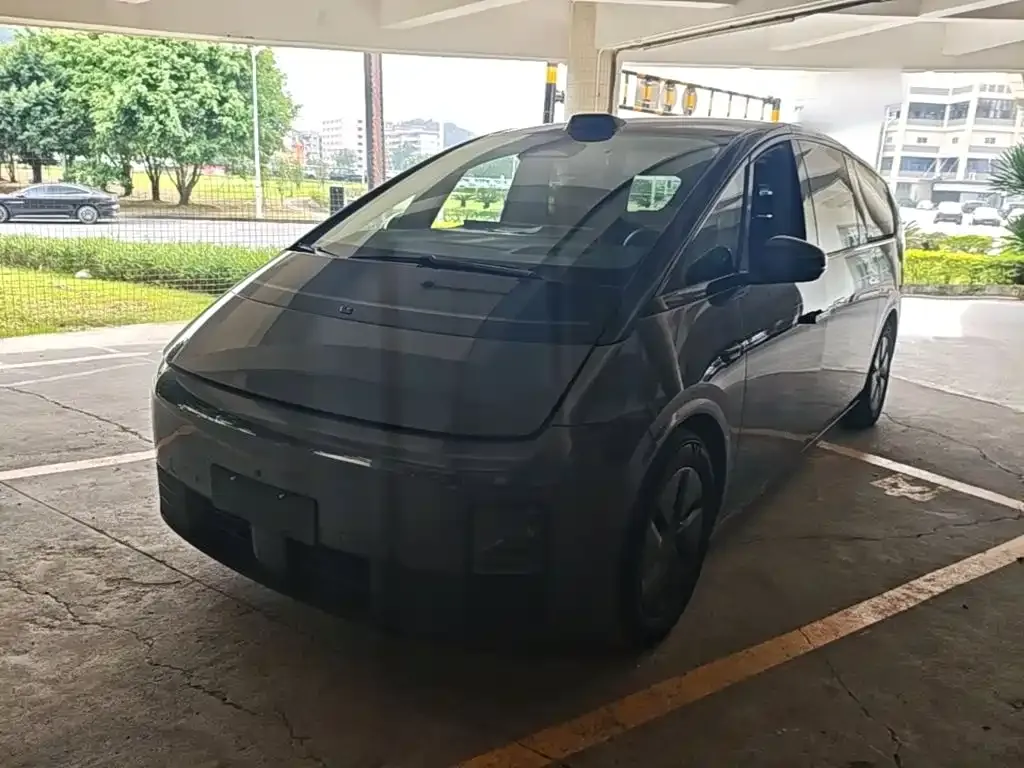 Li Auto MEGA — фото 6