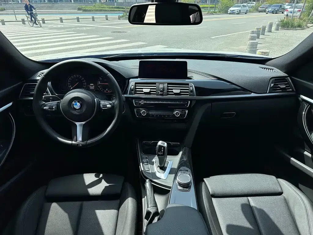 BMW 3 Series GT — фото 3