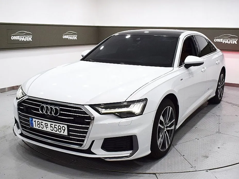 Audi A6 — фото 1