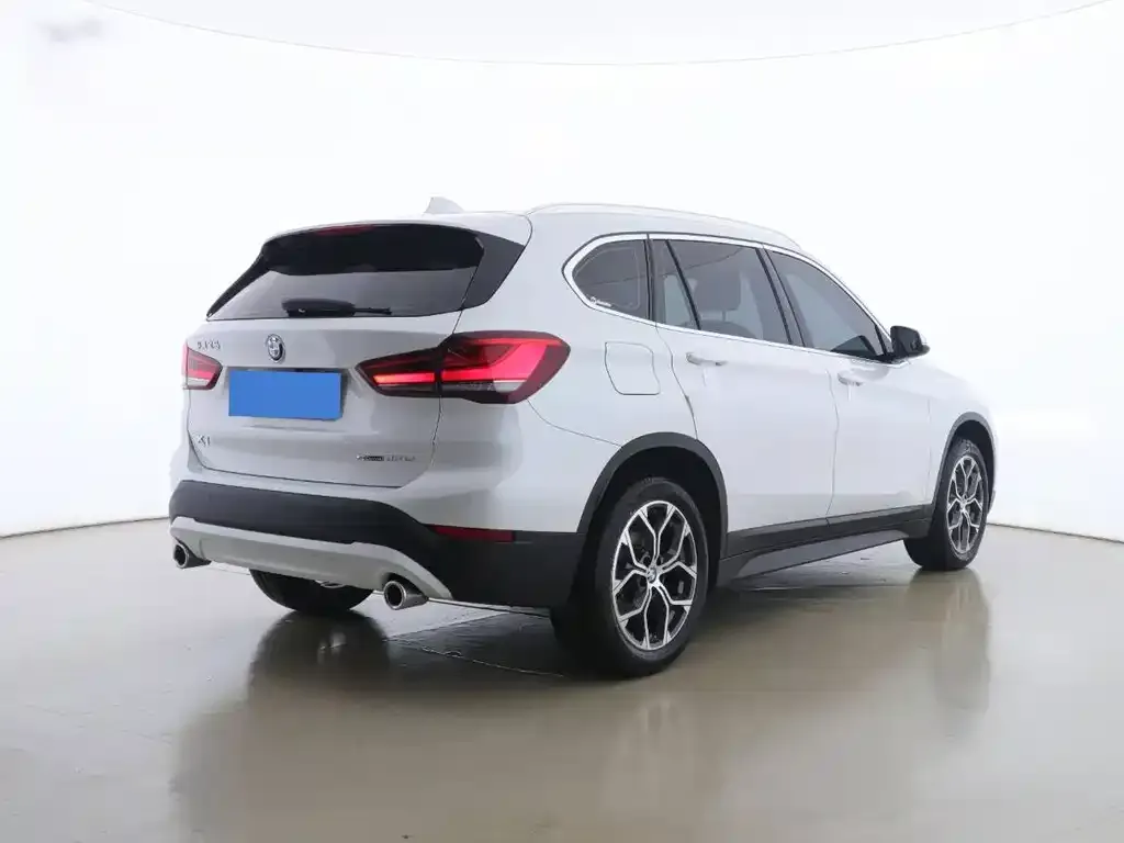 BMW X1 — фото 4