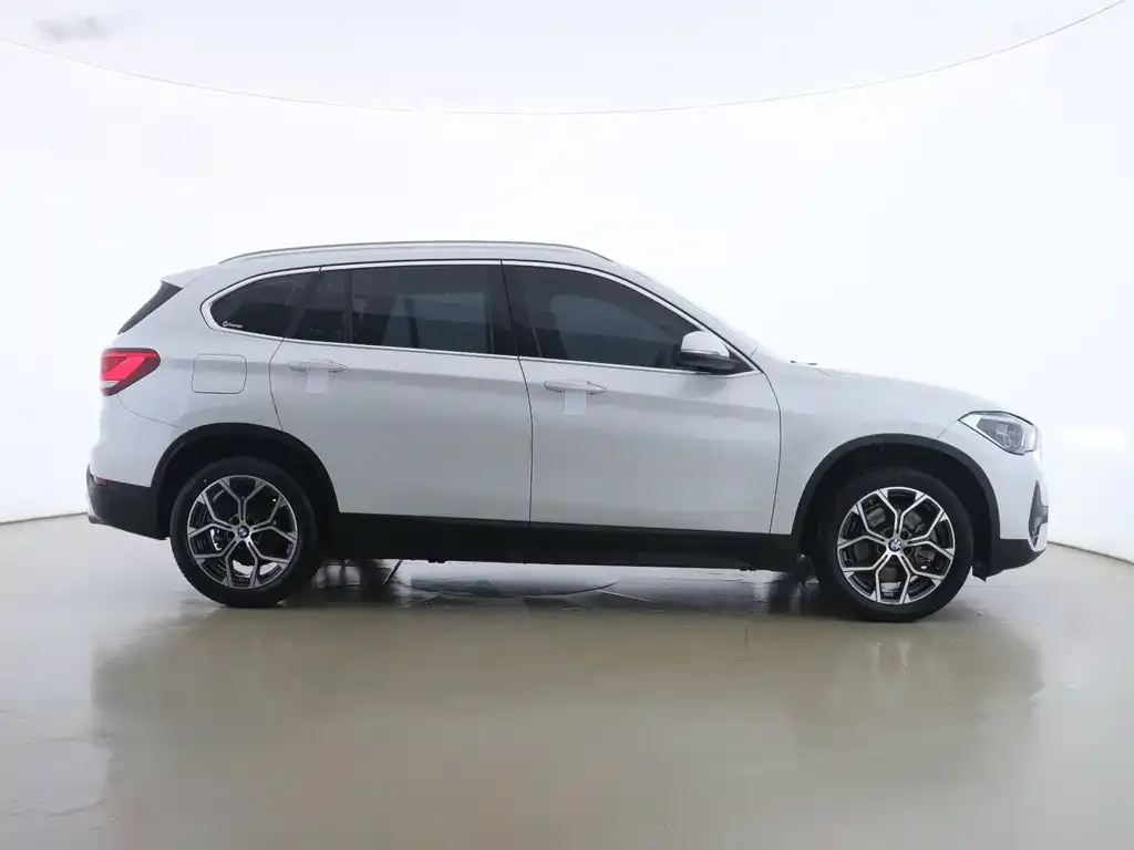 BMW X1 — фото 6