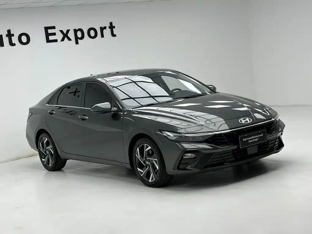 Hyundai Elantra — фото 8