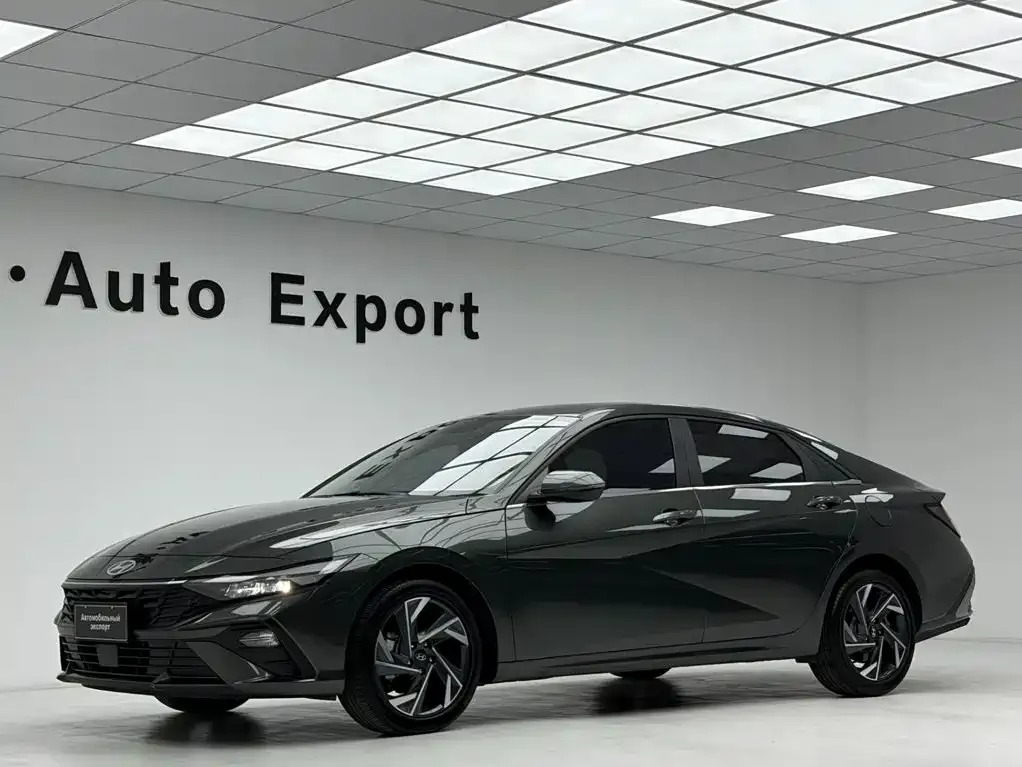 Hyundai Elantra — фото 9