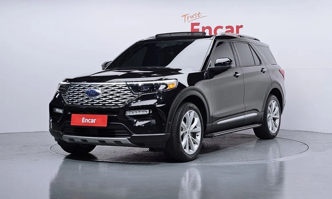 Ford Explorer — фото 1