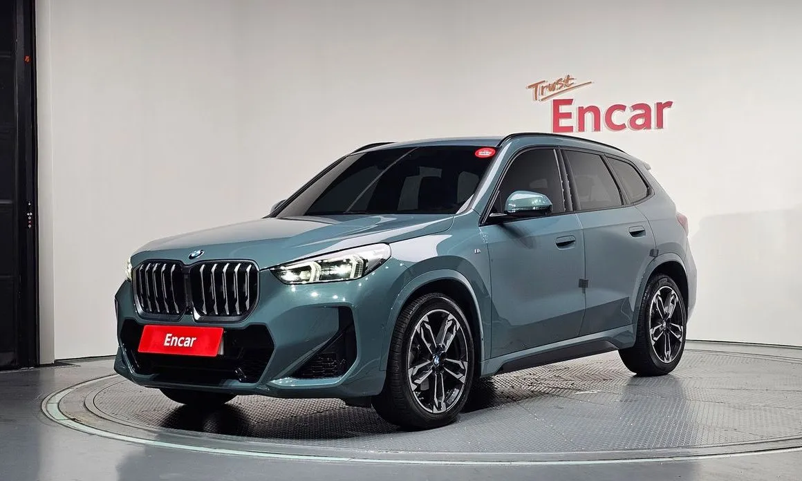 BMW X1 — фото 1