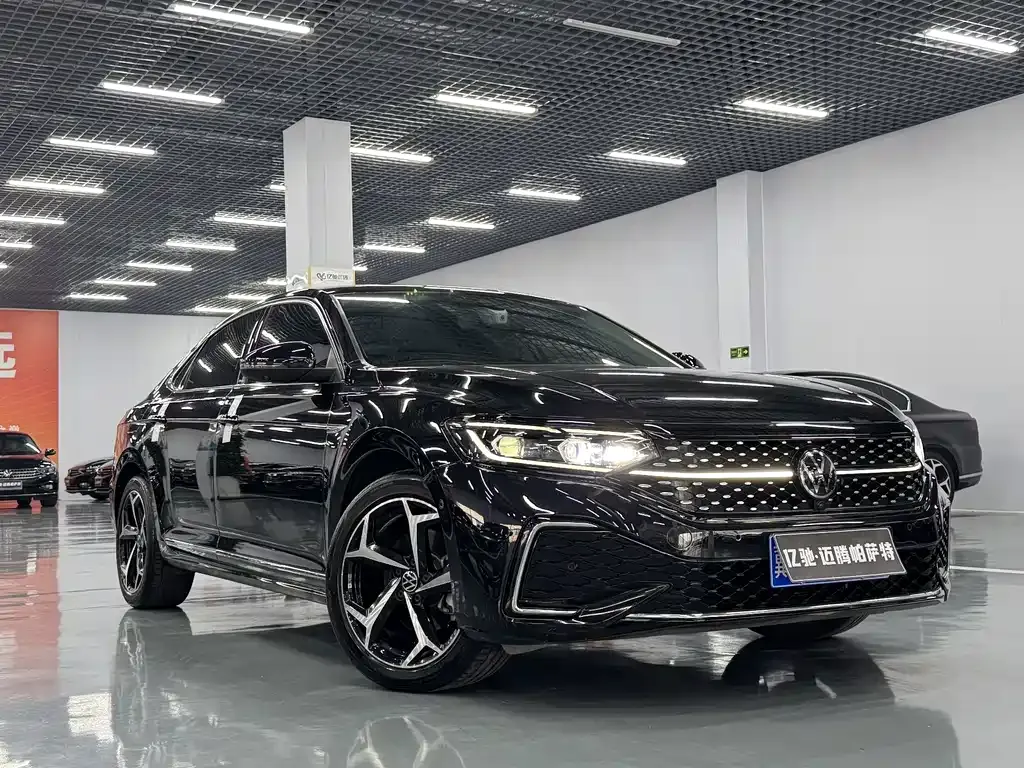 Volkswagen Passat — фото 6