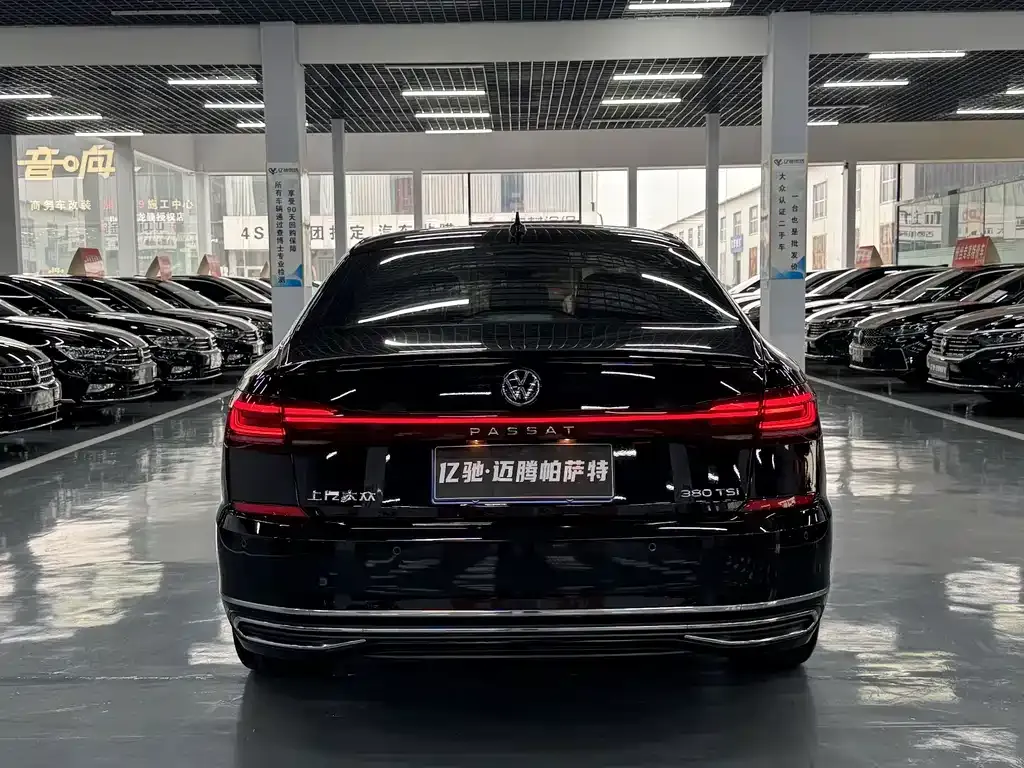 Volkswagen Passat — фото 7