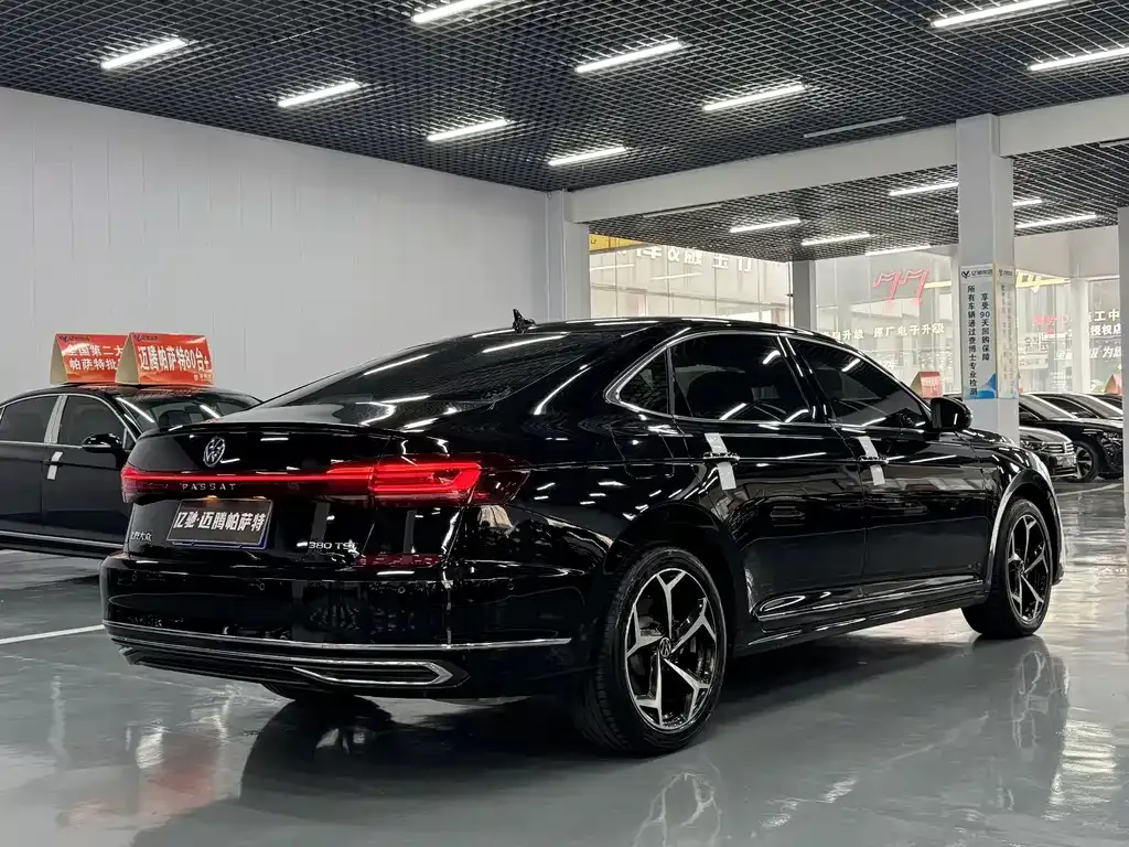 Volkswagen Passat — фото 4