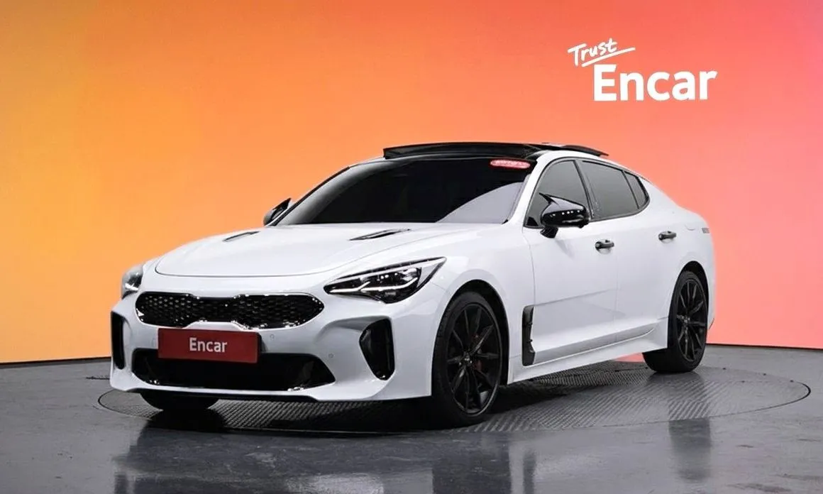 Kia Stinger — фото 1