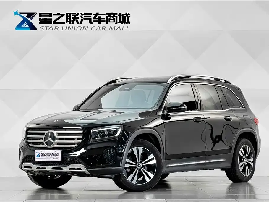 Mercedes-Benz GLB — фото 1