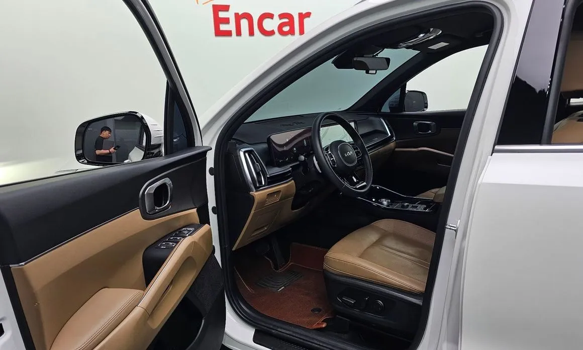 Kia Sorento — фото 9