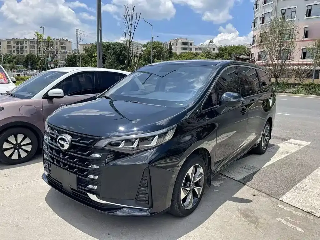 GAC Motor Trumpchi M6 — фото 1