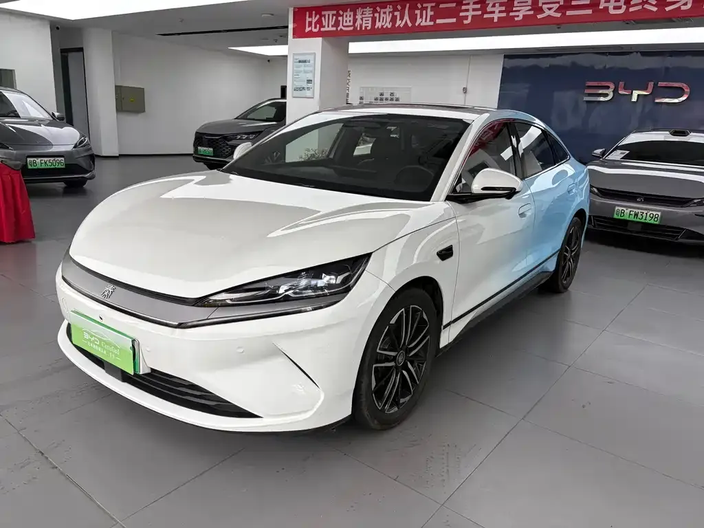 BYD Qin L — фото 1