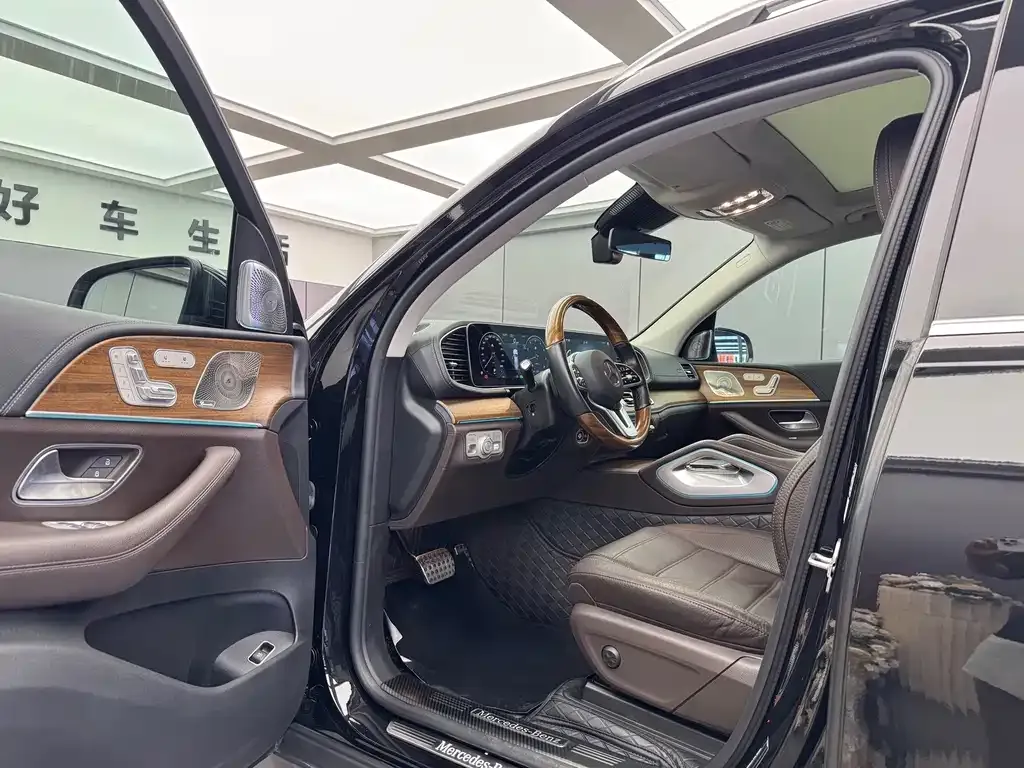 Mercedes-Benz GLS — фото 2